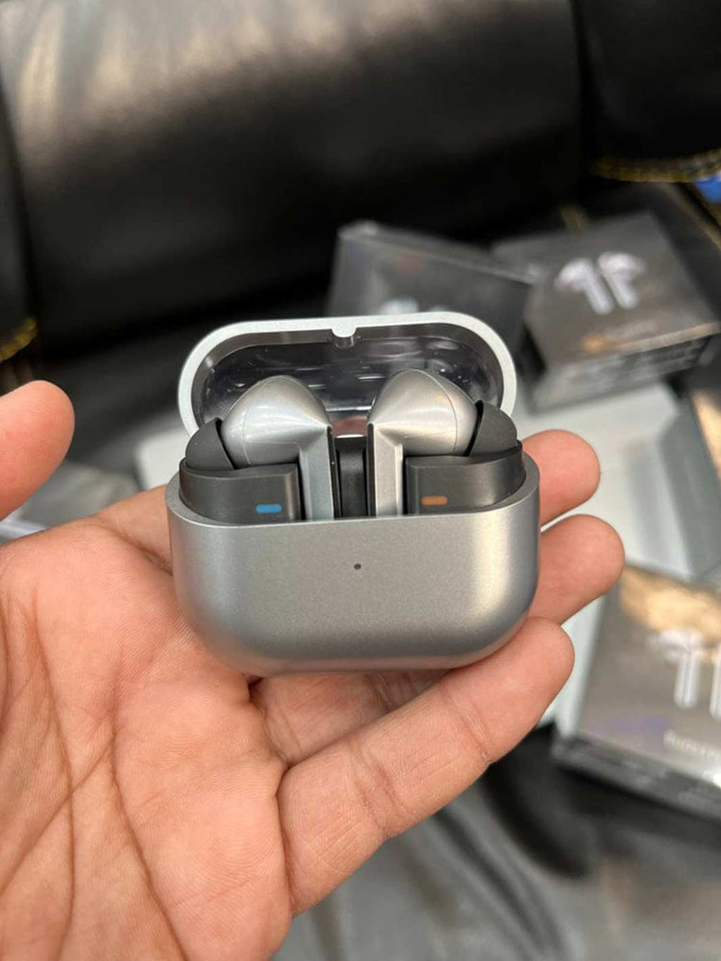 SAMSUNG BUDS 3 PRO