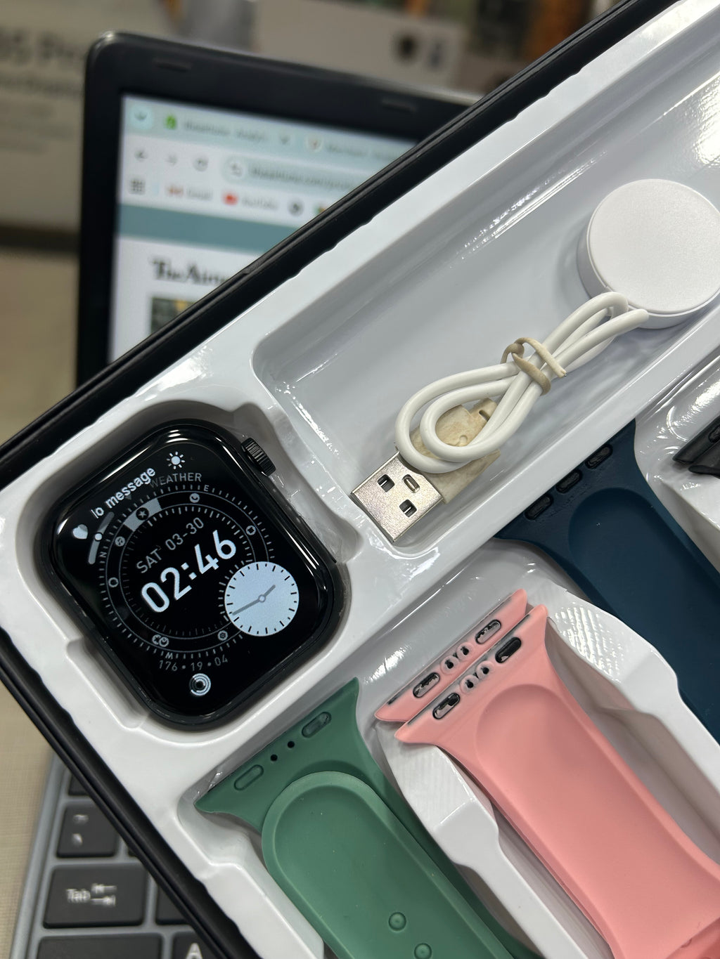 SERIES 11 7 STRAPS SMARTWATCH