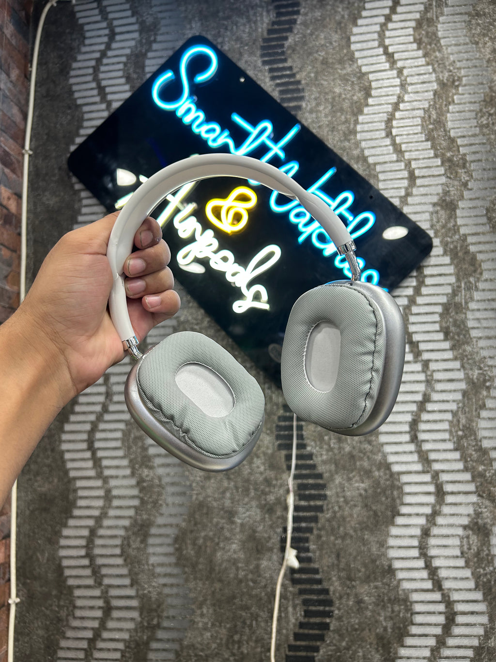 P9 HEADPHONES